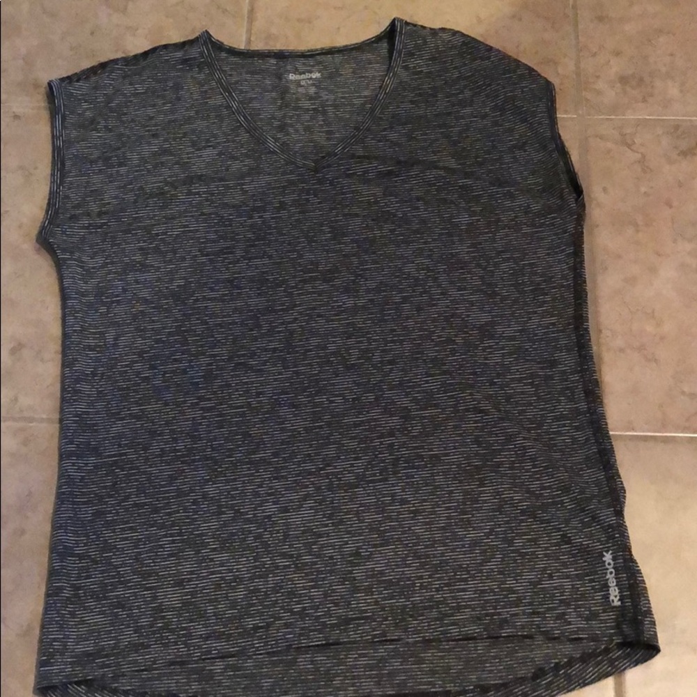 Women’s size medium Reebok workout top